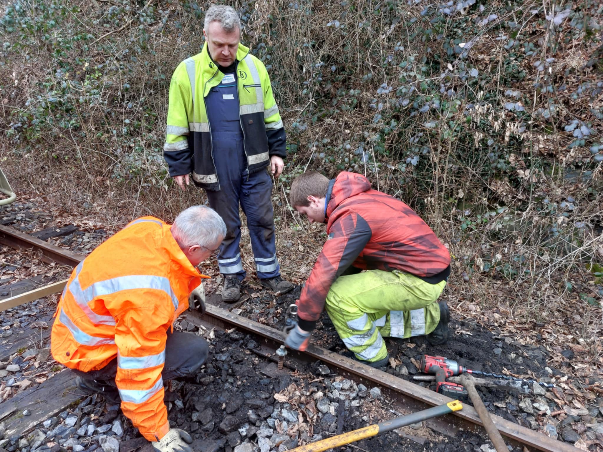 Travaux de voie à Dorinne